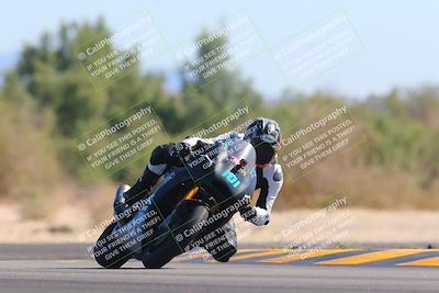 media/Nov-06-2022-SoCal Trackdays (Sun) [[208d2ccc26]]/Turn 7 Set 1 (1050am)/